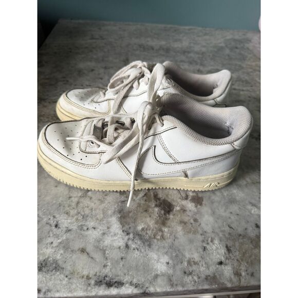 Nike Air Force One 6.5 M/8.5W - Picture 3 of 7